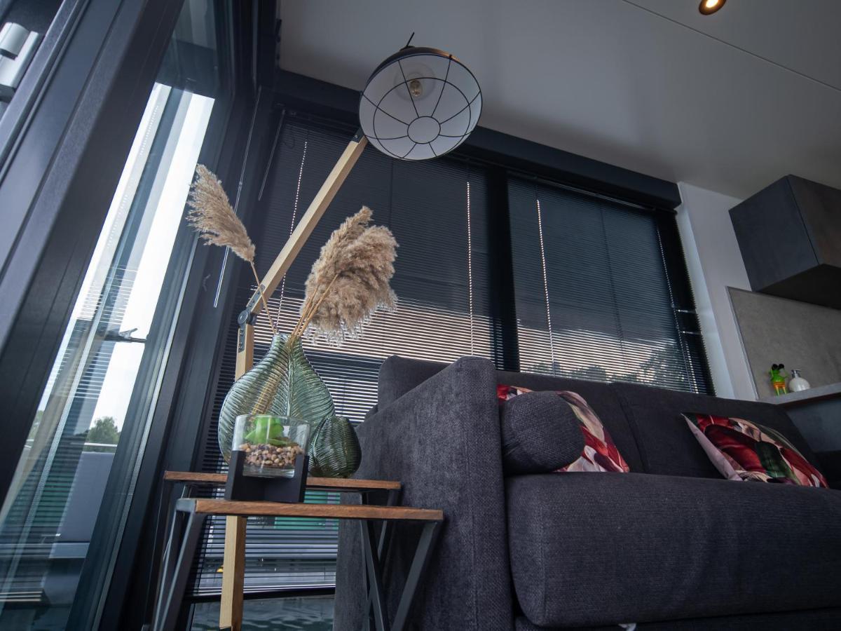 Houseboats Mookerplas Met Dakterras Middelaar Exterior foto